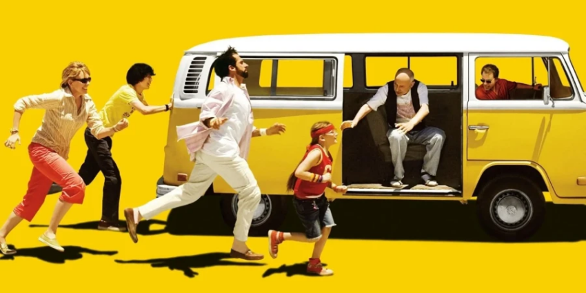 Review Film Little Miss Sunshine Drama Komedi Keluarga Unik
